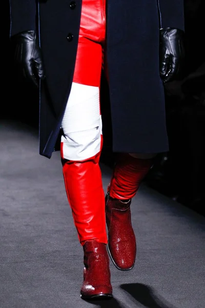 Look 26